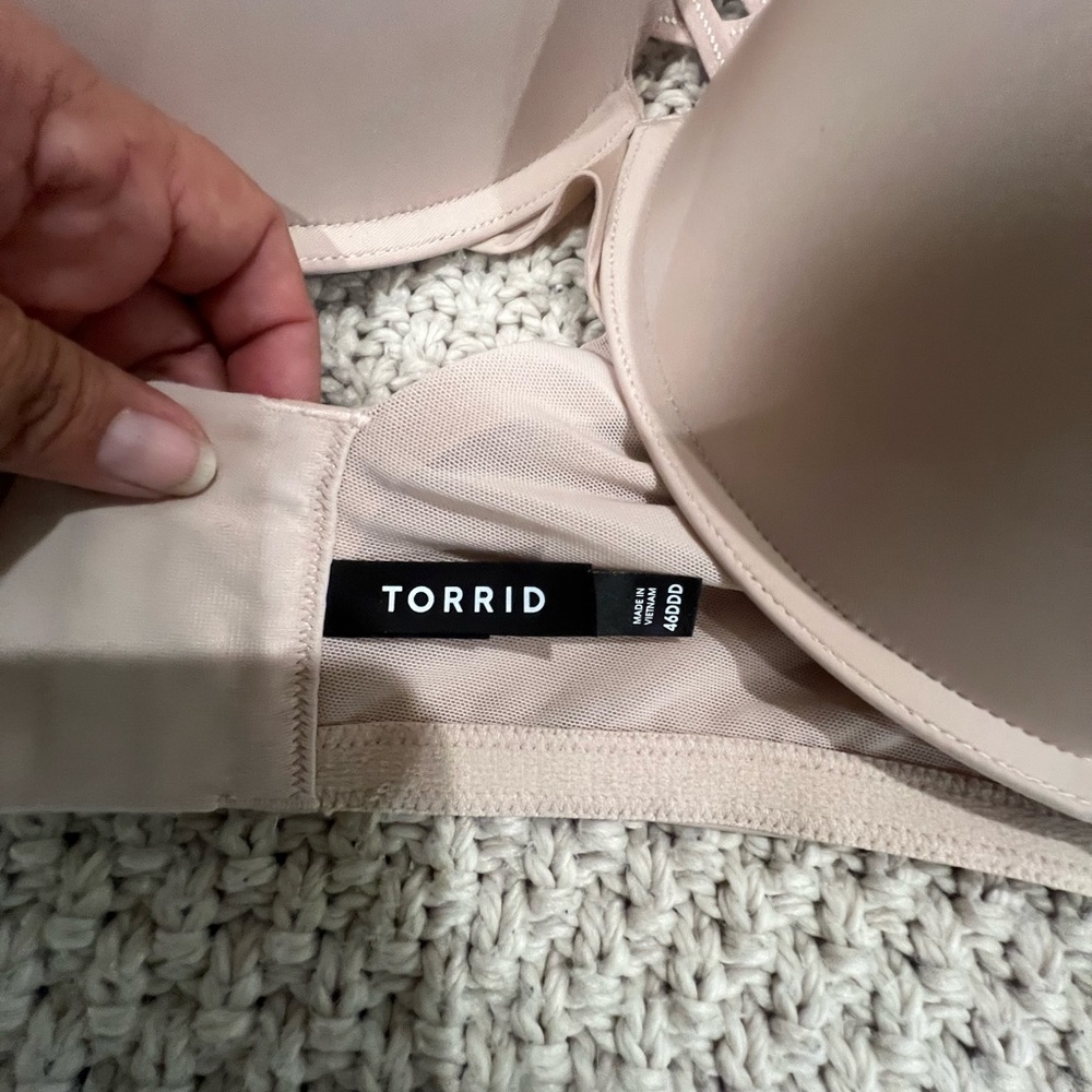 Torrid Beige Strapless Bra - Picture 3 of 5